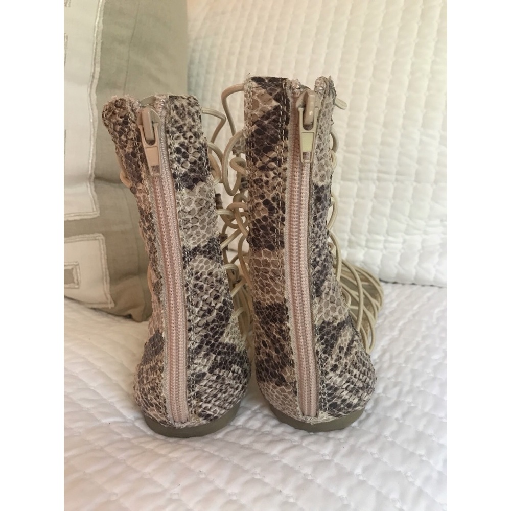 BNWT MIA Snake Gladiator Sandals Nordstrom Rack 8